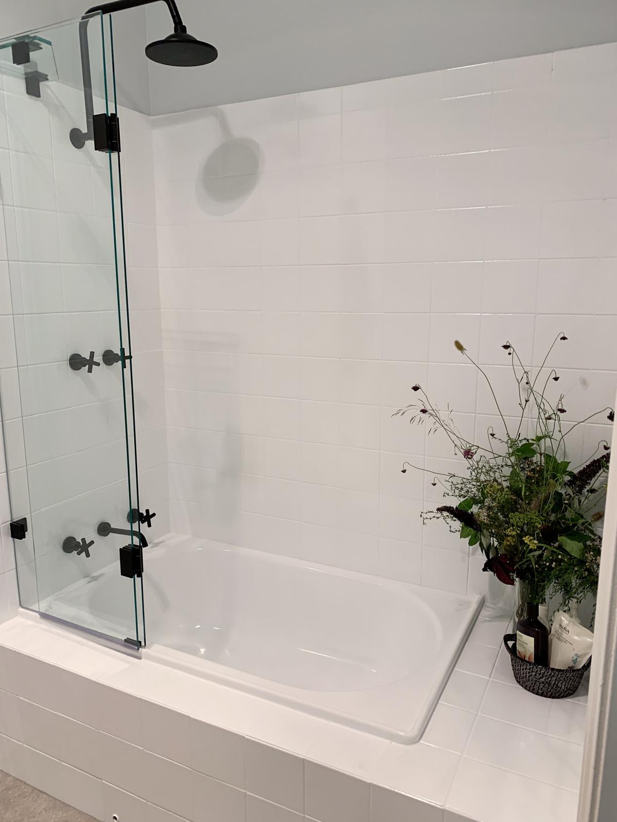 StirlingBathroom_after1