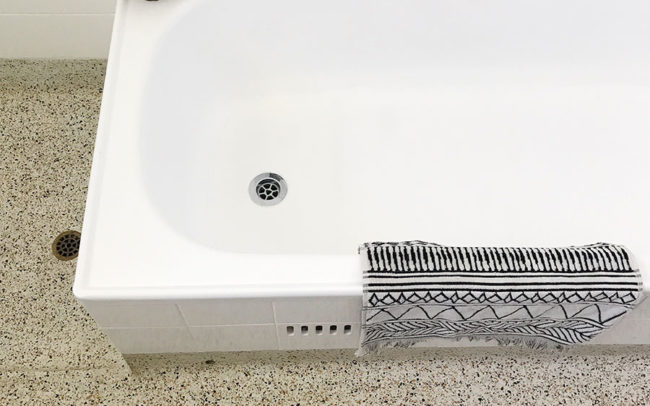 Retro Revamp | Transforming dated rooms into fresh modern spaces. Specialising in Bathroom & Kitchen Resurfacing and Makeovers in Adelaide, South Australia