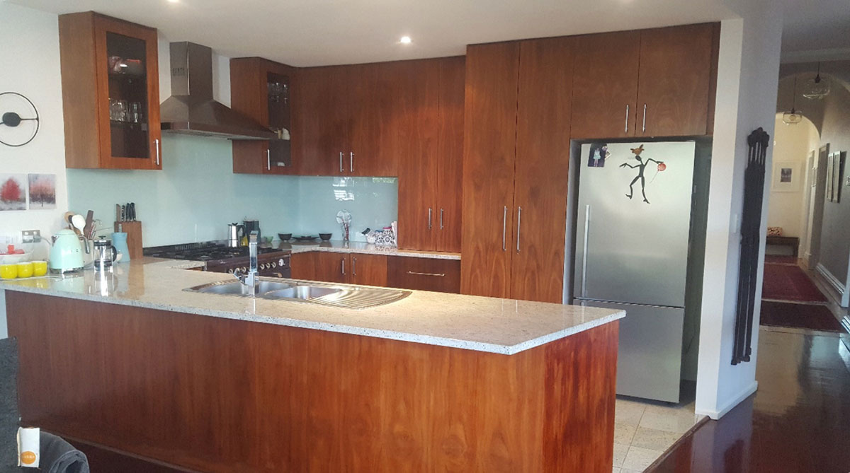 Retro Revamp | Transforming dated rooms into fresh modern spaces. Specialising in Bathroom & Kitchen Resurfacing and Makeovers in Adelaide, South Australia Retro Revamp | Transforming dated rooms into fresh modern spaces. Specialising in Bathroom & Kitchen Resurfacing and Makeovers in Adelaide, South Australia